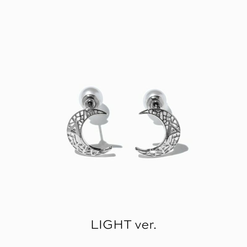 Silver Almost Full Moon シルバー・ムーン 月ピアス Silver Almost Full Moon シルバー・ムーン 月ピアス